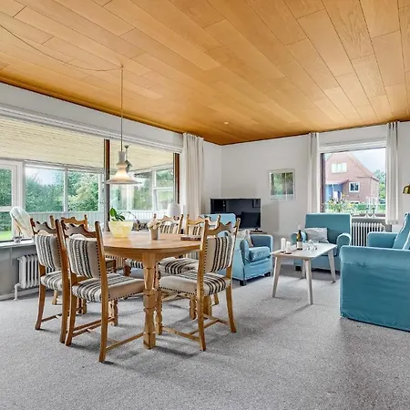 3 Bedroom Awesome In